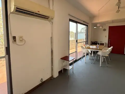 AMOBLADO O VACÍO  Apto oficina o vivienda. Balcón terraza con vista panorámica 