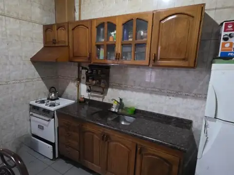 Depto Tipo Casa en Venta con 1 cocheras