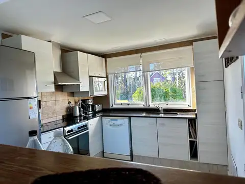 Casa 7 ambientes con 4 baños