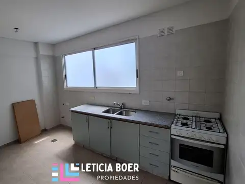 Departamento en Alquiler en Villa Ballester, $ 600.000