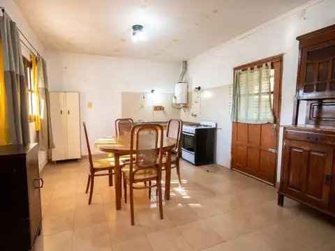 12 de Septiembre 2200