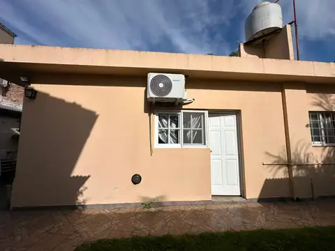Depto Tipo Casa 2 ambientes con 1 baño