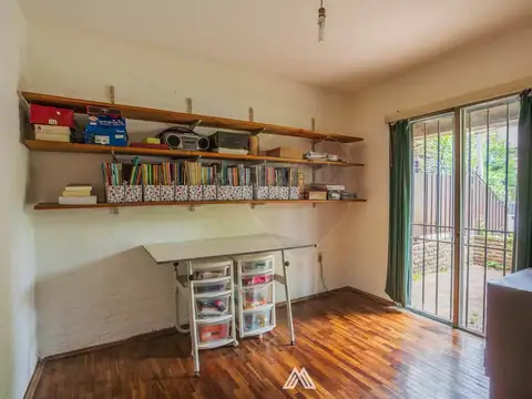 Casa 5 ambientes con 2 baños