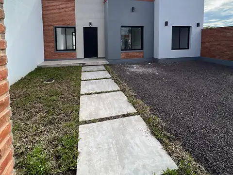 Casa de 3 dormitorios a estrenar Apta Crédito Hipotecario