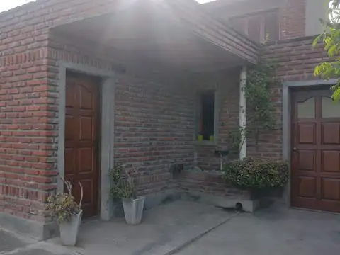 CASA EN VENTA en AZUL