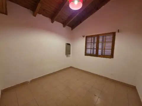 ALQUILER DE CASA DE 2 DORMITORIOS Y QUINCHO EN ESQUEL, CHUBUT