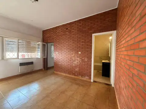 VENTA CASA 5 AMBIENTES CON LOCAL LOMAS DE ZAMORA