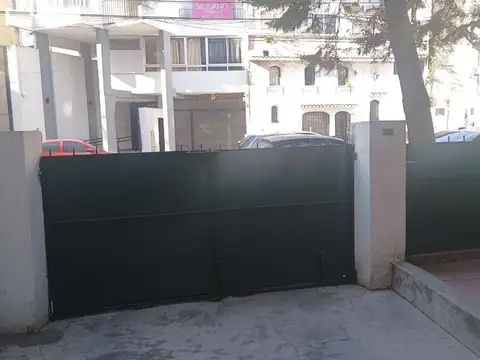 COCHERA EN VENTA - PARQUE CENTENARIO