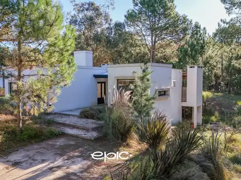 Casa en venta en Costa Esmeralda Barrio Deportivo