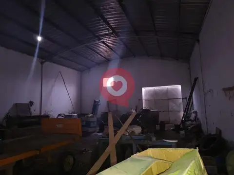 Julio Dante Salto  al 1600, GALPON 180M2 con 1 Ha.
