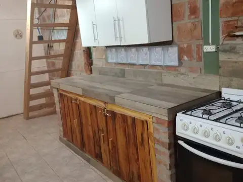 Casa 4 ambientes con 1 baño