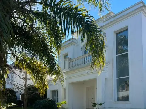 Casa en ALQUILER en Abril Club de Campo de 4 amb