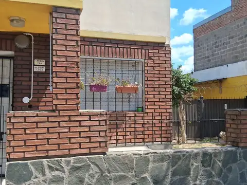 Almirante Brown 1200