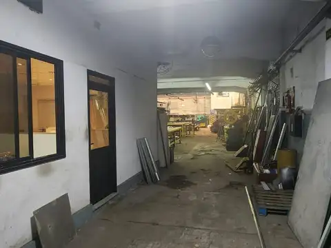 Galpon en Venta 10  mts Frente