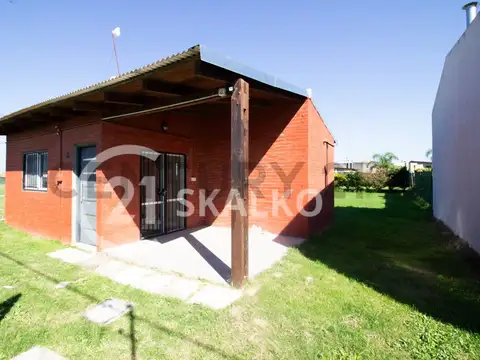 VENTA CASA 2 DORMITORIOS ROLDAN