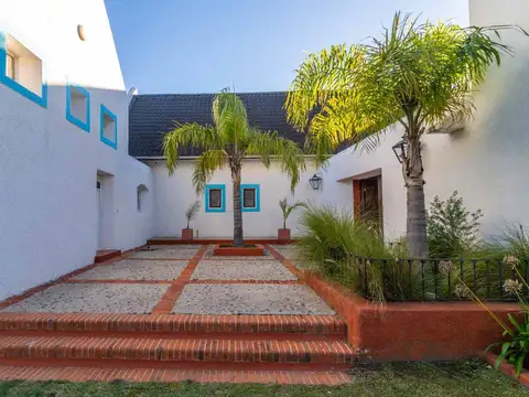 Casa en Venta en Bella Vista, USD 1.188.888
