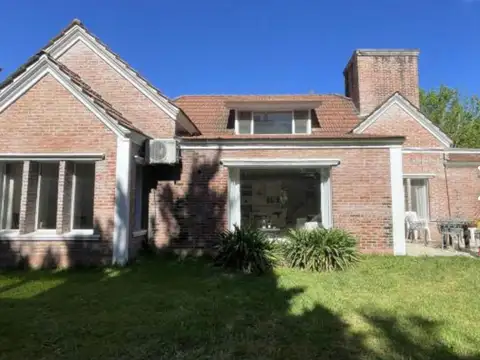 CASA EN ALQUILER  PILAR DEL LAGO C.C