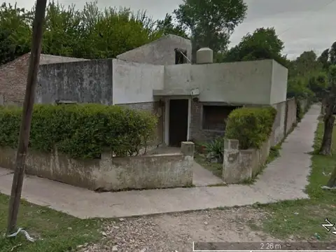 Vivienda sobre Andrade y La Zamba, ciudad de Glew