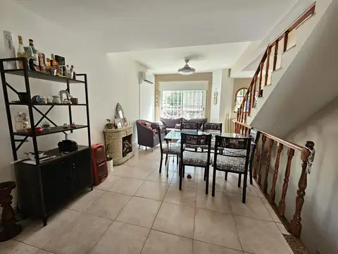 Depto Tipo Casa en Venta de 3 dormitorios