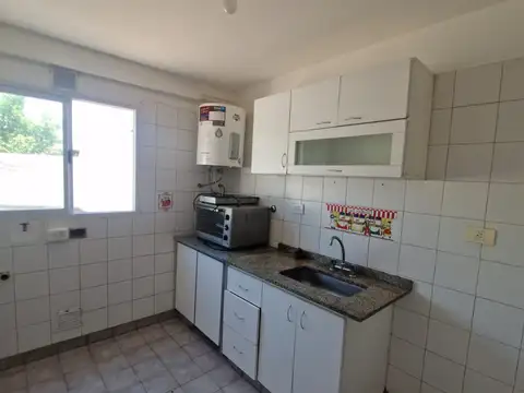 Condarco 3200, Piso 1