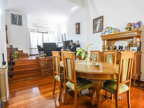 VENTA CASA 7 AMB VILLA DEL PARQUE COCHERA PATIO
