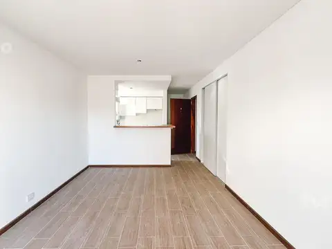 Venta departamento monoambiente con balcón en Rosario