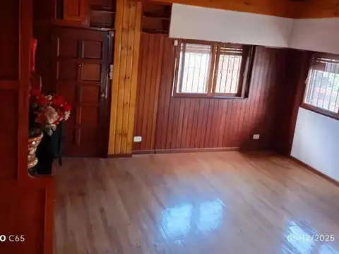 Depto Tipo Casa en Venta de 5 ambientes