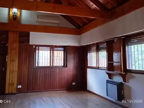 Depto Tipo Casa en Venta de 4 dormitorios