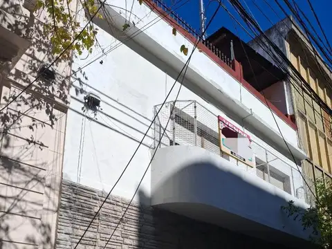 Depto Tipo Casa en Venta de 4 dormitorios