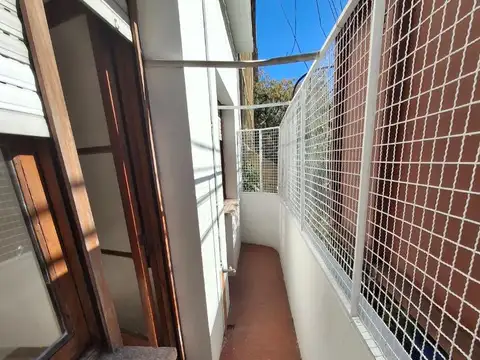 Depto Tipo Casa en Venta 60 años