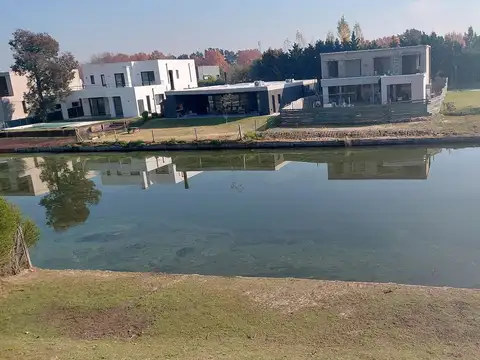 Casa en Venta en Dique Luján, USD 660.000