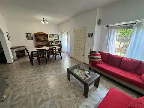 Casa en Venta en Villa Santos Tesei, USD 173.000
