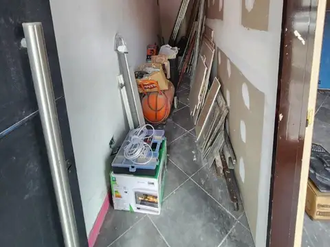 Local en Alquiler en Liniers, $ 600.000