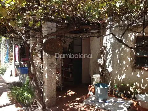 Casa 3 ambientes con 2 baños
