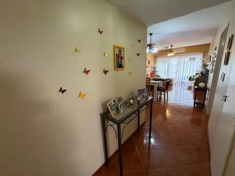 Departamento 4 ambientes con 2 baños
