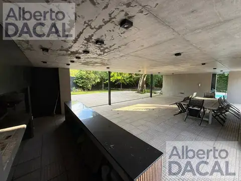 Departamento en Alquiler con 1 cocheras
