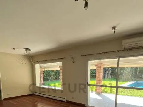 Venta Casa 7 AMBIENTES 3 DORMITORIOS en Barrio Cerrado La Colina, Don Torcuato,