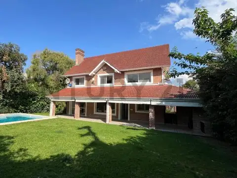 Venta Casa 7 AMBIENTES 3 DORMITORIOS en Barrio Cerrado La Colina, Don Torcuato,