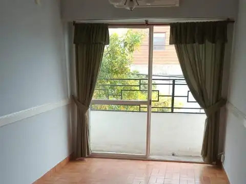 Departamento en Alquiler en Tablada, $ 580.000