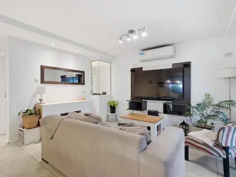 Departamento 4 ambientes con 2 baños