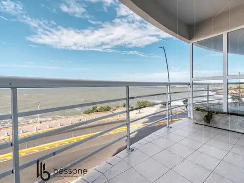 Departamento 4 amb frente al mar
