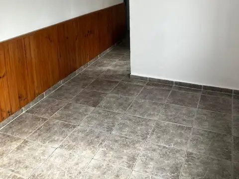 Casa 2 ambientes con 1 baño