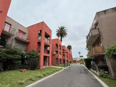 Pringles 800, Piso 1