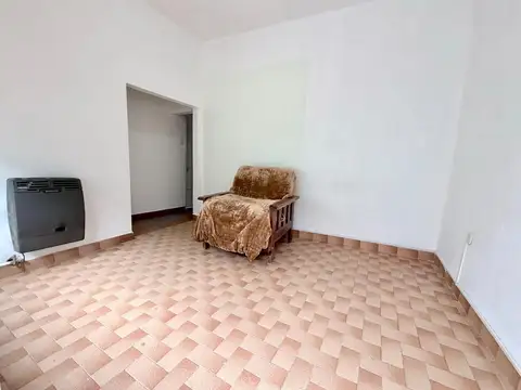 Depto Tipo Casa en Venta 50 años