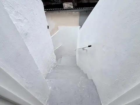 Depto Tipo Casa en Venta de 5 ambientes