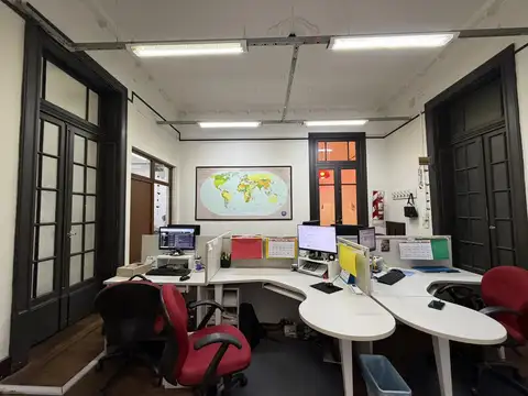 Oficina en P.A con 5 privados   sala de reuniones y terraza exclusiva