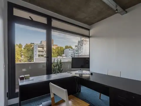 Oficina en Alquiler - 55m² - 2 Salas + Recepción - Cocina - Amenities