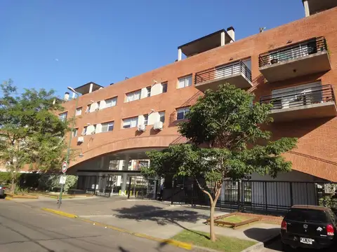 Cochera en Venta de 4  mts largo x 3  mts ancho