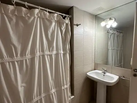 Ayacucho 1400, Piso 1