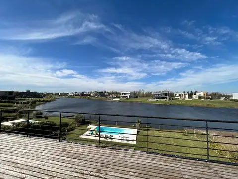 Casa en Alquiler al Sureste